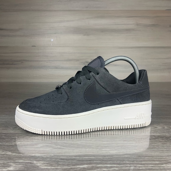 nike air force 1 sage low night stadium